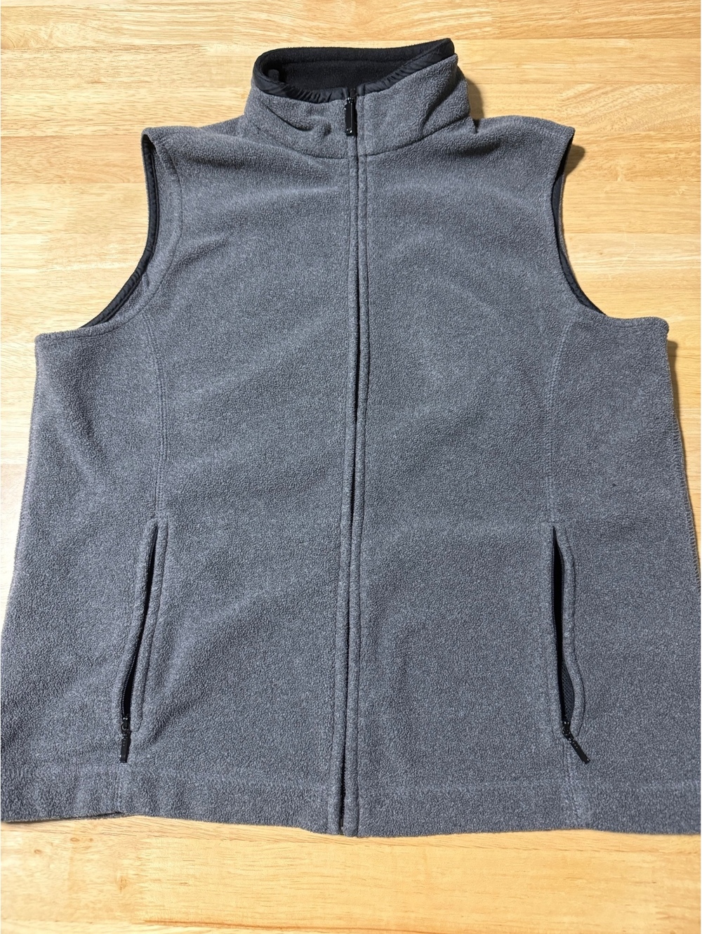 Eddie Bauer Women’s Medium Gray Fleece Full Zip Vest Zip Pockets